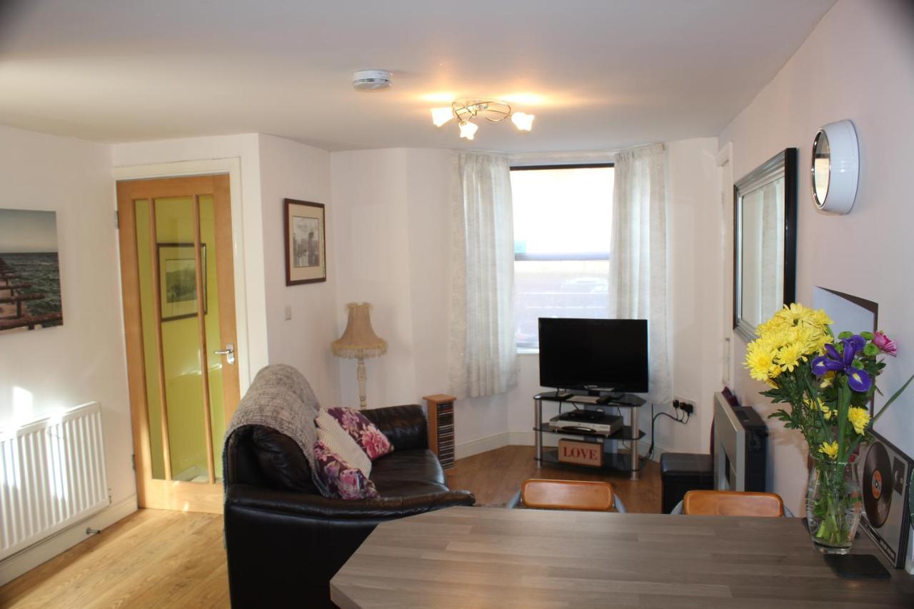 Cadame Apartment Whitby Exterior photo